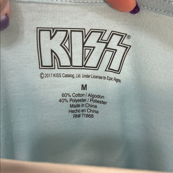 KISS - Picture 2 of 7